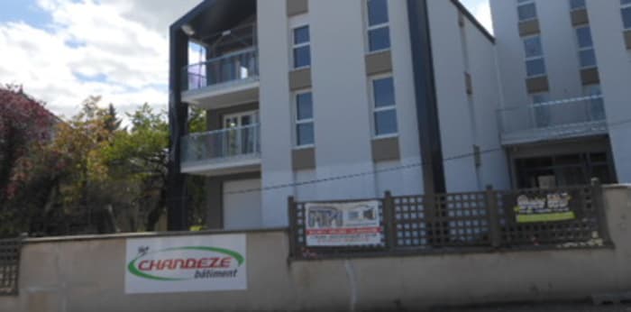 Image 2 sur 9 - Appartement  ·  Location · Clermont Ferrand (63100) · 3 pièces · 61m²