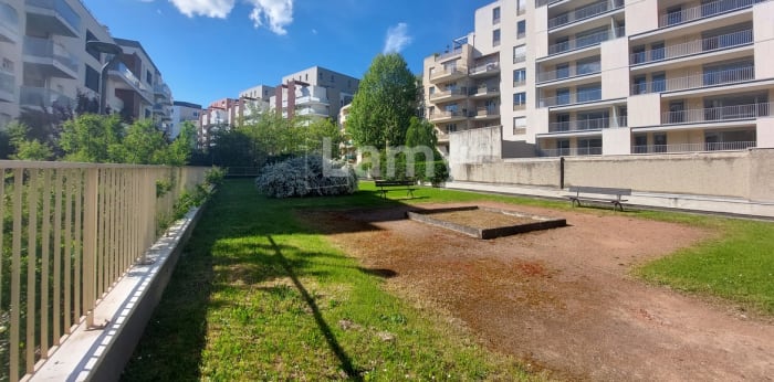 Image 11 sur 15 - Appartement  ·  Location · Lyon (69007) · 3 pièces · 81m²