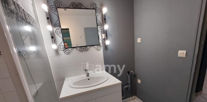 Image 9 sur 17 - Appartement  ·  Location · Ecole Valentin (25480) · 2 pièces · 45m²