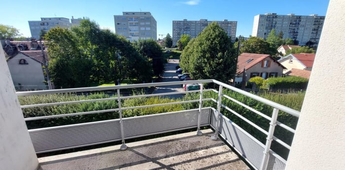 Image 4 sur 11 - Appartement  ·  Location · Besancon (25000) · 2 pièces · 49m²