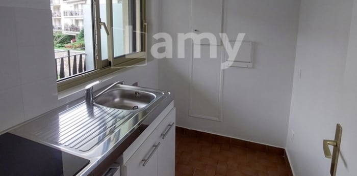 Image 5 sur 5 - Appartement  ·  Location · Bourg La Reine (92340) · 1 pièce · 26m²