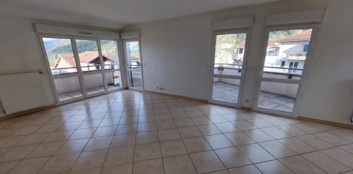 Image 4 sur 13 - Appartement  ·  Location · La Tronche (38700) · 3 pièces · 73m²