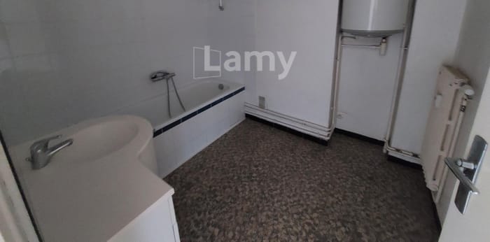 Image 9 sur 11 - Appartement  ·  Location · Grenoble (38000) · 4 pièces · 116m²