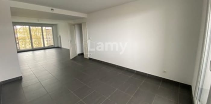 Image 5 sur 21 - Appartement  ·  Location · Toulouse (31200) · 5 pièces · 125m²