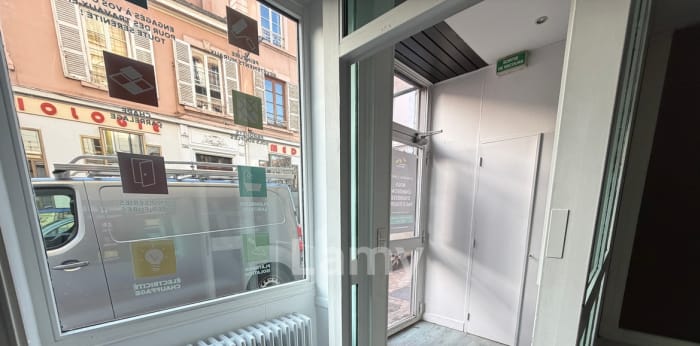 Image 4 sur 8 - Bureaux  ·  Location · Villefranche Sur Saone (69400) · 93m²