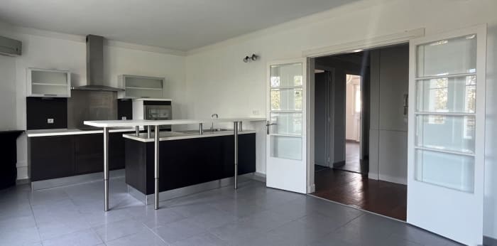 Image 1 sur 6 - Appartement  ·  Location · Reims (51100) · 4 pièces · 77m²