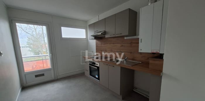 Image 1 sur 8 - Appartement  ·  Location · Clermont Ferrand (63000) · 3 pièces · 64m²