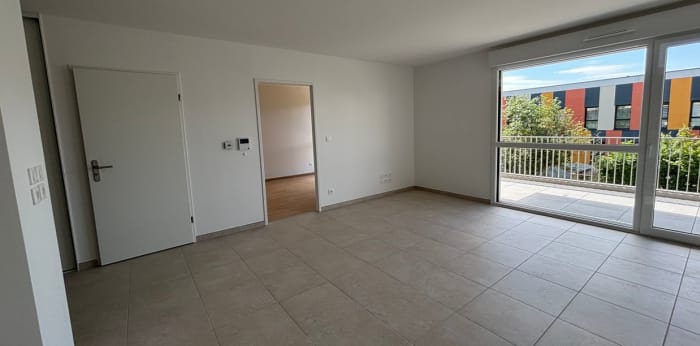 Image 4 sur 11 - Appartement  ·  Location · Fontaine Les Dijon (21121) · 2 pièces · 45m²