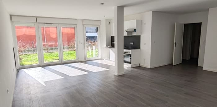 Image 2 sur 8 - Appartement  ·  Location · Lille (59160) · 3 pièces · 86m²