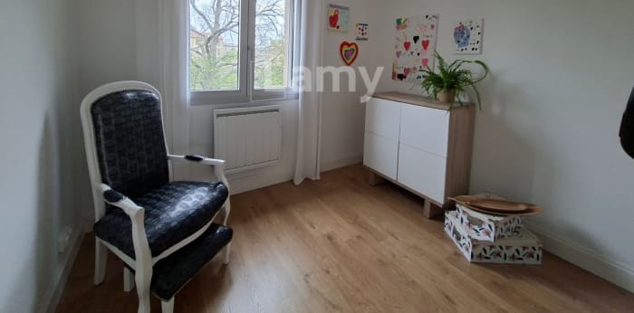 Image 8 sur 12 - Appartement  ·  Location · Sisteron (04200) · 4 pièces · 100m²