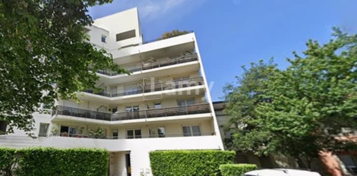 Image 1 sur 3 - Parking/box  ·  Location · Lyon 09 (69009) · 12m²