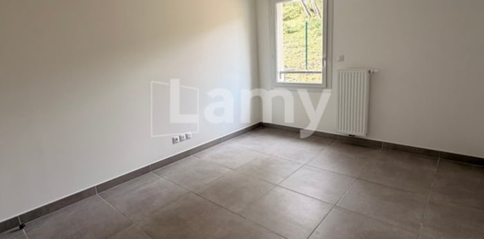 Image 4 sur 9 - Appartement  ·  Location · Les Angles (30133) · 2 pièces · 44m²