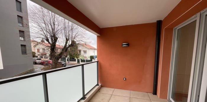 Image 1 sur 5 - Appartement  ·  Location · Venissieux (69200) · 2 pièces · 43m²