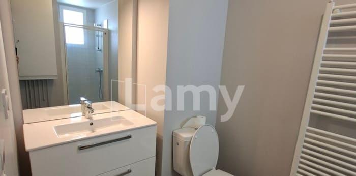 Image 6 sur 7 - Appartement  ·  Location · Clermont Ferrand (63000) · 1 pièce · 27m²