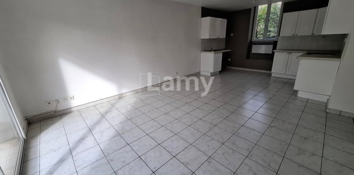 Image 7 sur 16 - Maison/villa  ·  Location · Ensues La Redonne (13820) · 3 pièces · 85m²