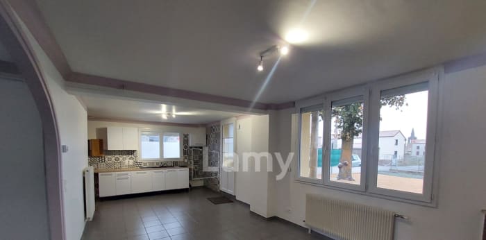 Image 5 sur 13 - Maison/villa  ·  Location · Charbonnier Les Mines (63340) · 4 pièces · 90m²