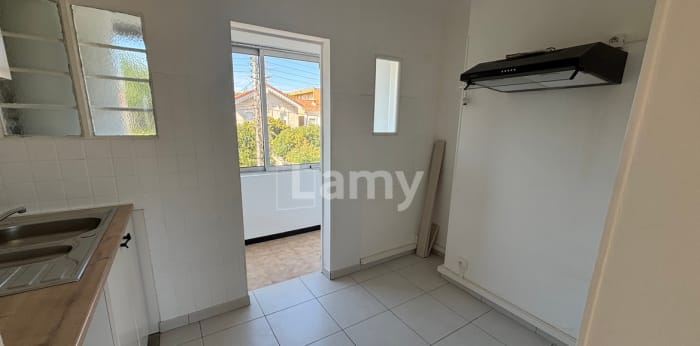 Image 6 sur 11 - Appartement  ·  Location · Salon De Provence (13300) · 3 pièces · 59m²