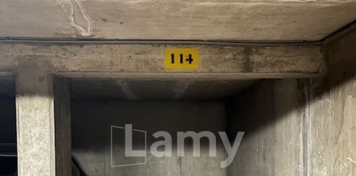 Image 4 sur 4 - Parking/box  ·  Location · Paris (75018) · 5m²