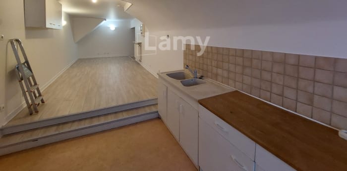 Image 5 sur 7 - Appartement  ·  Location · Issoire (63500) · 2 pièces · 57m²