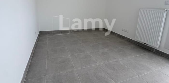 Image 6 sur 11 - Appartement  ·  Location · Les Angles (30133) · 2 pièces · 42m²