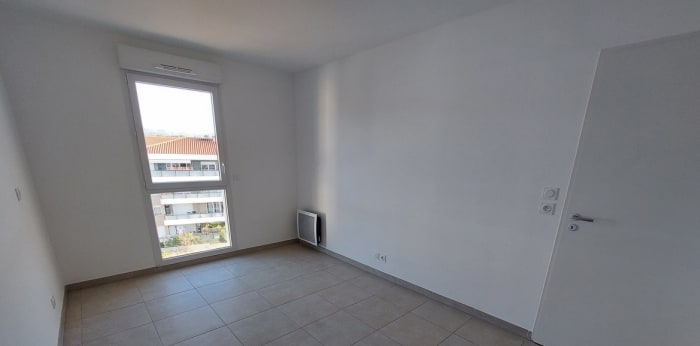 Image 7 sur 9 - Appartement  ·  Location · Marseille (13013) · 2 pièces · 41m²