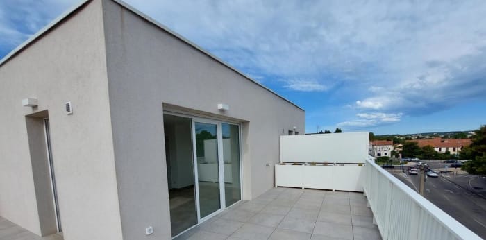 Image 5 sur 18 - Appartement  ·  Location · Nimes (30000) · 3 pièces · 63m²