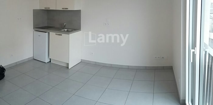 Image 4 sur 5 - Appartement  ·  Location · Nancy (54000) · 1 pièce · 21m²