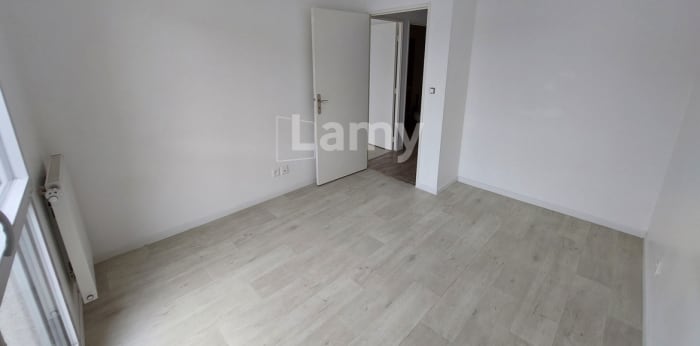 Image 11 sur 14 - Appartement  ·  Location · Montlhery (91310) · 4 pièces · 74m²