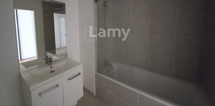 Image 8 sur 9 - Appartement  ·  Location · Rouen (76000) · 3 pièces · 66m²