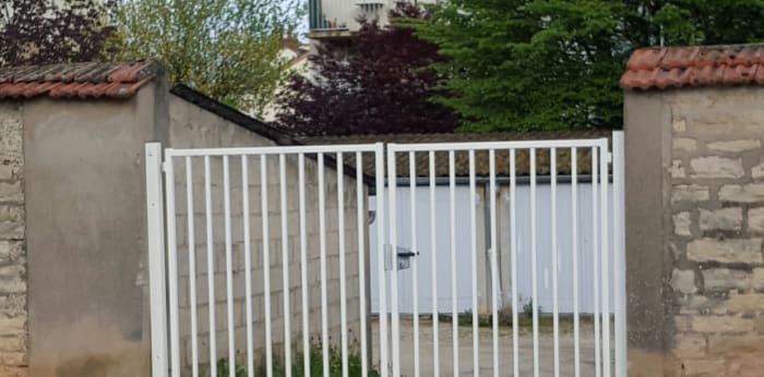 Image 2 sur 5 - Parking/box  ·  Location · Dijon (21000) · 1m²