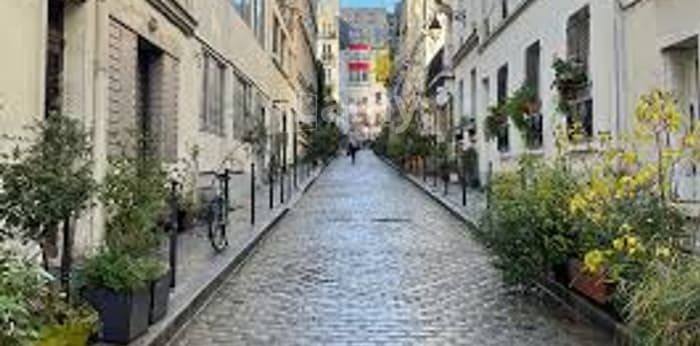 Image 1 sur 9 - Appartement  ·  Location · Paris (75020) · 3 pièces · 54m²