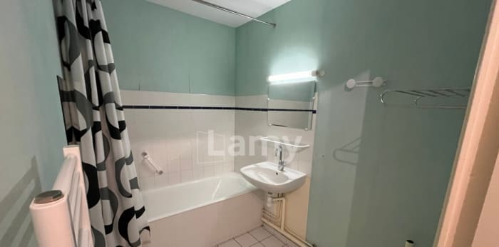 Image 7 sur 9 - Appartement  ·  Location · Lons Le Saunier (39000) · 66m²