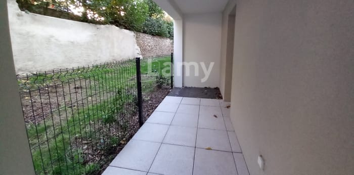 Image 7 sur 9 - Appartement  ·  Location · Marseille (13015) · 3 pièces · 73m²