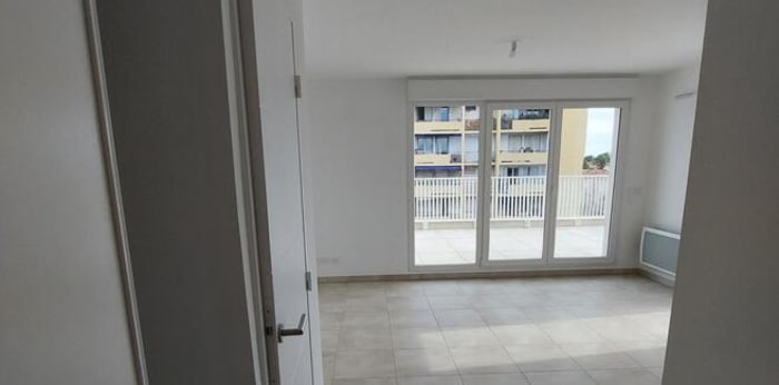 Image 17 sur 18 - Appartement  ·  Location · Nimes (30000) · 3 pièces · 63m²