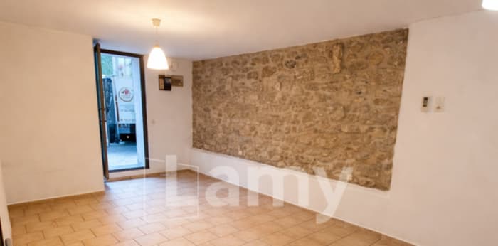 Image 4 sur 8 - Appartement  ·  Location · Pelissanne (13330) · 1 pièce · 27m²