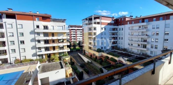 Image 3 sur 18 - Appartement  ·  Location · Toulouse (31200) · 4 pièces · 84m²