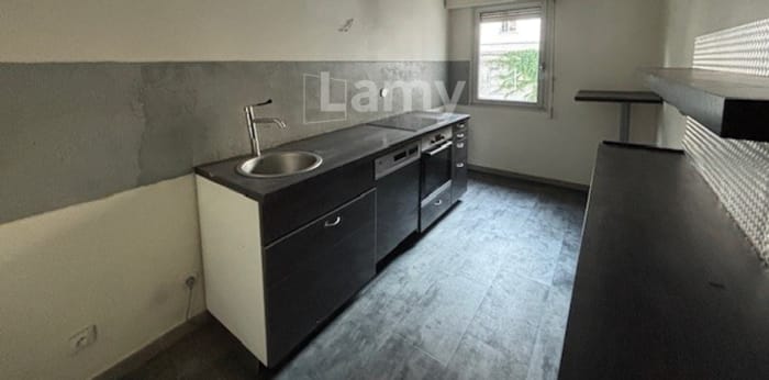 Image 4 sur 8 - Appartement  ·  Location · Paris (75003) · 4 pièces · 108m²