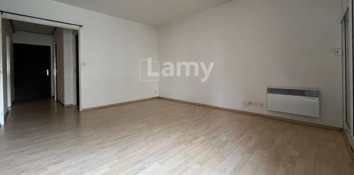 Image 1 sur 5 - Appartement  ·  Location · Reims (51100) · 2 pièces · 43m²