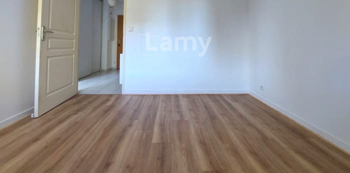 Image 6 sur 10 - Appartement  ·  Location · Limoges (87100) · 1 pièce · 41m²