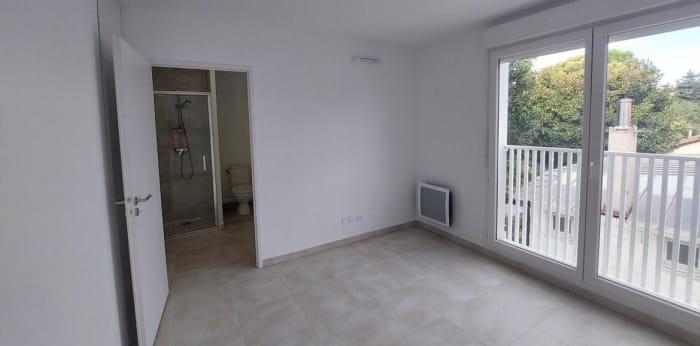 Image 5 sur 15 - Appartement  ·  Location · Nimes (30000) · 4 pièces · 87m²