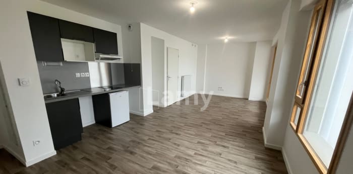 Image 1 sur 9 - Appartement  ·  Location · Grenoble (38100) · 2 pièces · 47m²