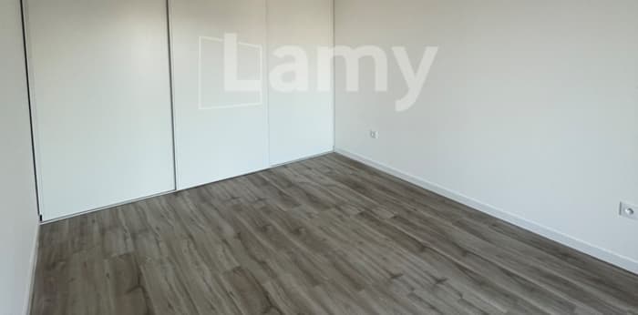 Image 4 sur 8 - Appartement  ·  Location · Lille (59160) · 2 pièces · 47m²