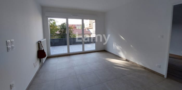 Image 1 sur 7 - Appartement  ·  Location · Bourg En Bresse (01000) · 2 pièces · 38m²