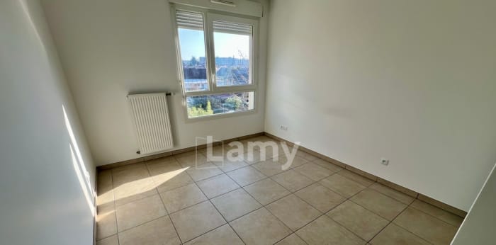Image 4 sur 12 - Appartement  ·  Location · Villeurbanne (69100) · 3 pièces · 58m²