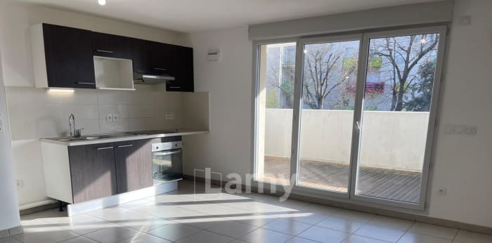 Image 1 sur 15 - Appartement  ·  Location · Toulouse (31200) · 3 pièces · 65m²