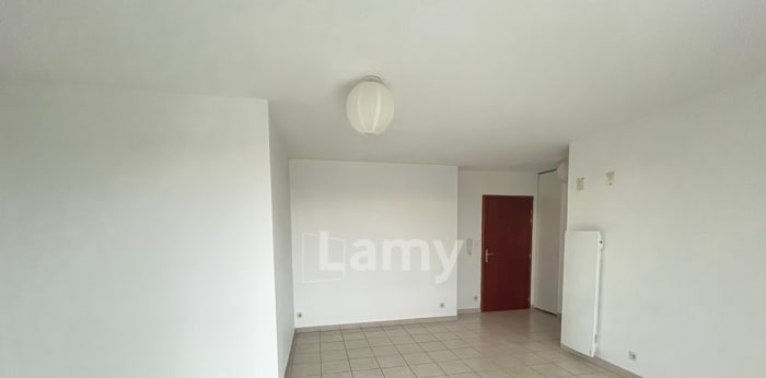 Image 4 sur 10 - Appartement  ·  Location · Dijon (21000) · 2 pièces · 48m²