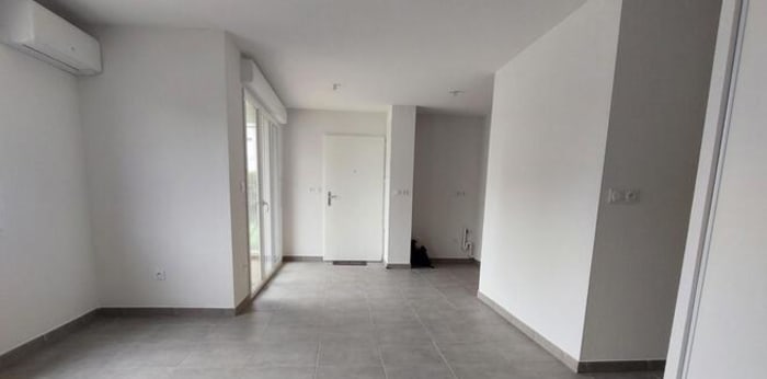 Image 4 sur 5 - Appartement  ·  Location · Toulouse (31200) · 4 pièces · 75m²
