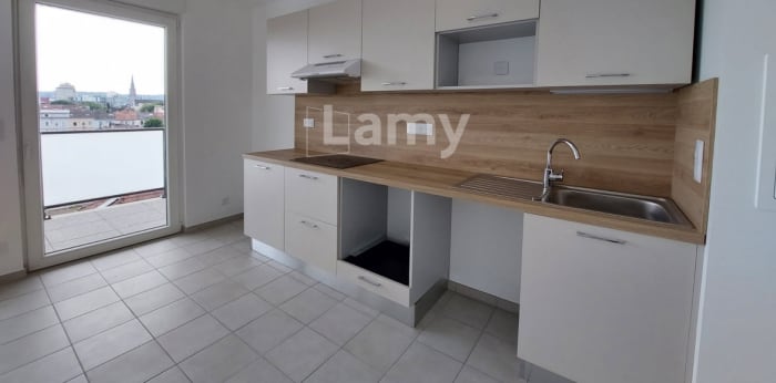 Image 3 sur 7 - Appartement  ·  Location · Mulhouse (68200) · 4 pièces · 81m²