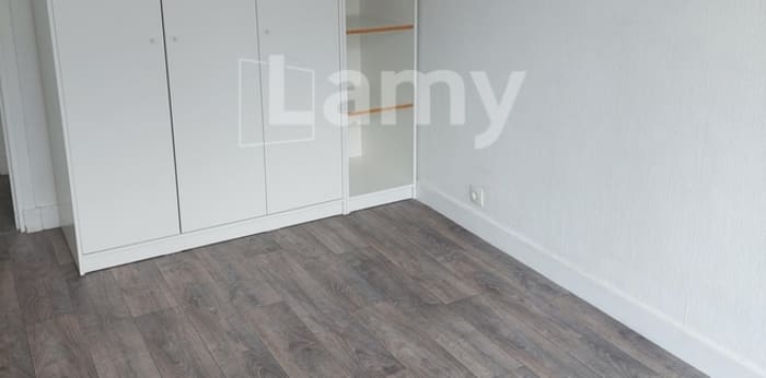 Image 6 sur 7 - Appartement  ·  Location · Paris (75012) · 2 pièces · 46m²