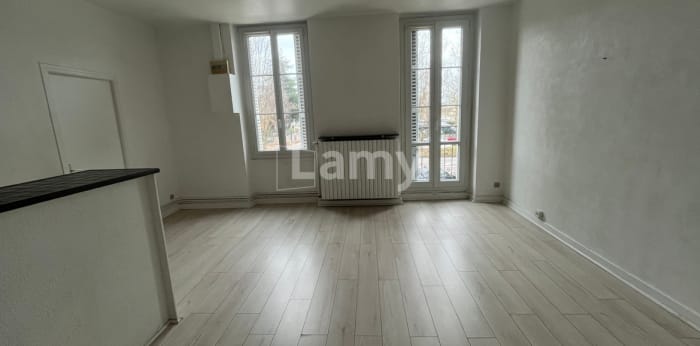 Image 2 sur 13 - Appartement  ·  Location · Dijon (21000) · 2 pièces · 40m²